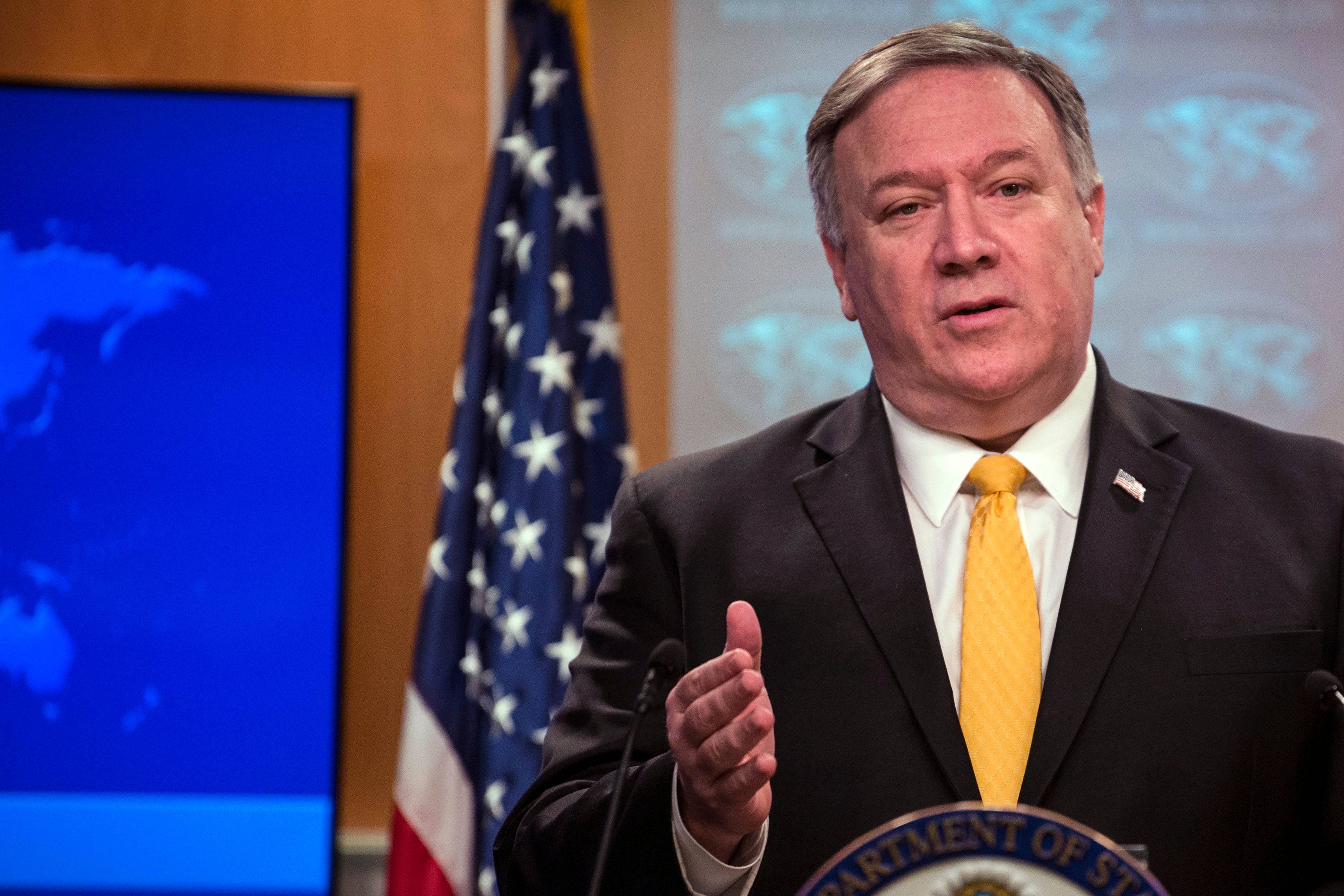 Mike Pompeo speaks at podium