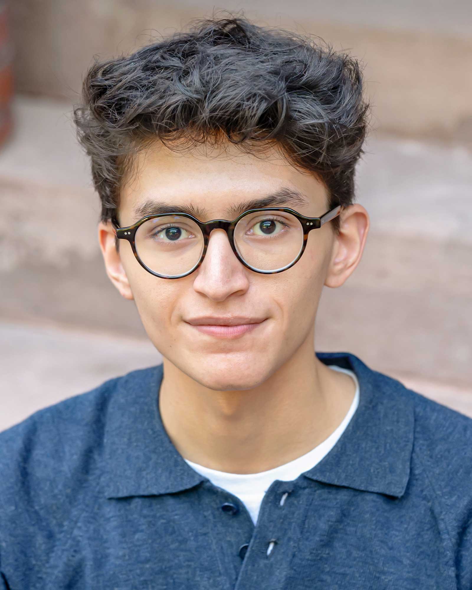 Andrés Muedano Andrés Muedano