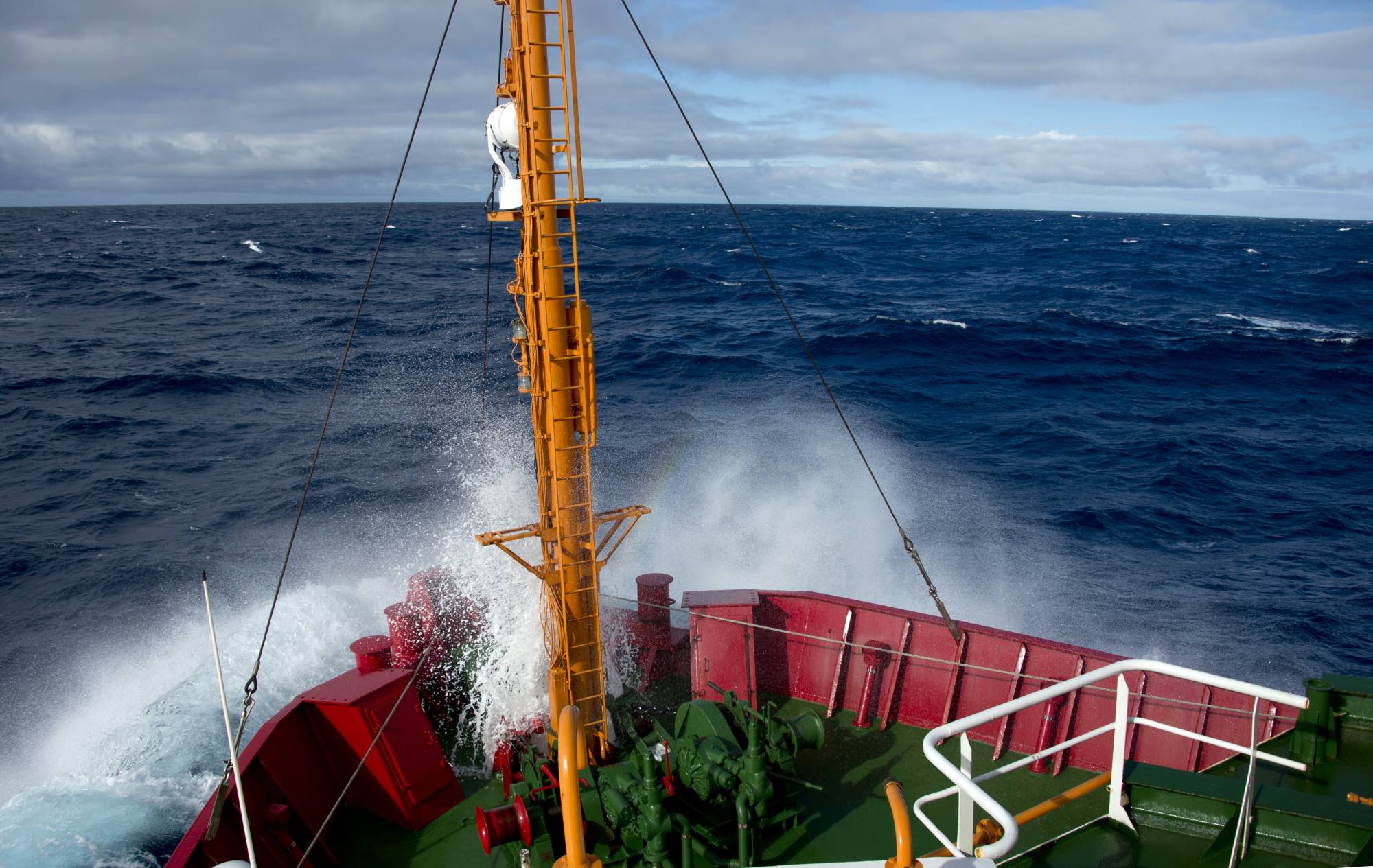 In the Turbulent Drake Passage, Scientists Find a Rare Window