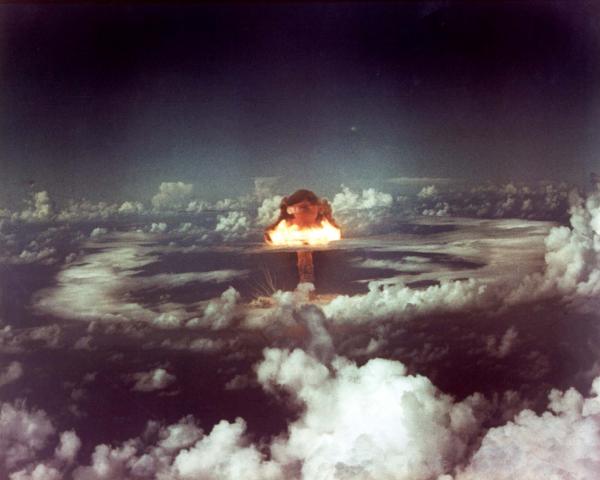 What would happen if a nuclear bomb went off in your backyard