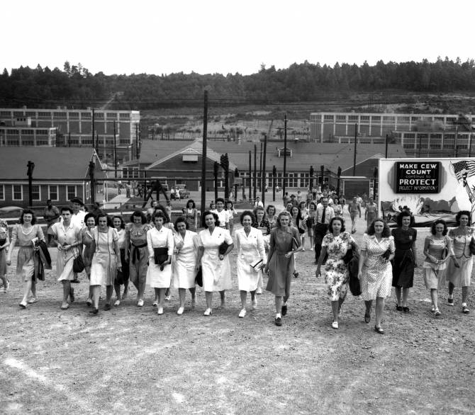 Women of Manhattan Project leaving work