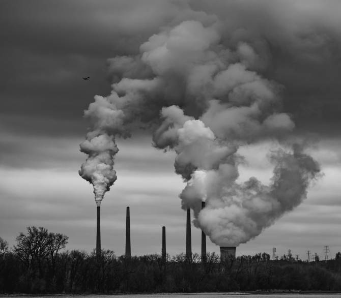 Air pollution from a power plant; Mike Marrah on Unsplash