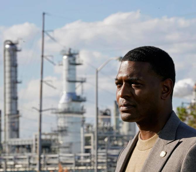 Regan at a petroleum refinery in Reserve, La., on Nov. 16, 2021